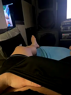 MatthewEmme online show from November 2, 2025, 12:15 am