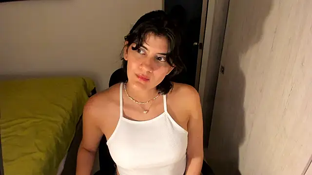 misstoya online show from May 5, 2026, 7:17 pm