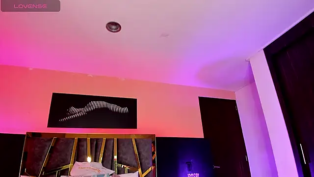 Snapshot of ChloeConnorr chatting on November 6, 2025, 4:38 am ChloeConnorr online show from November 6, 2025, 4:38 am