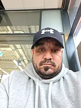 Futacisu online show from November 30, 2025, 8:15 am