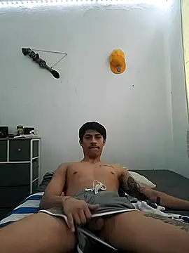 Snapshot of culitotragon24 chatting on November 4, 2025, 11:19 pm culitotragon24 online show from November 4, 2025, 11:19 pm