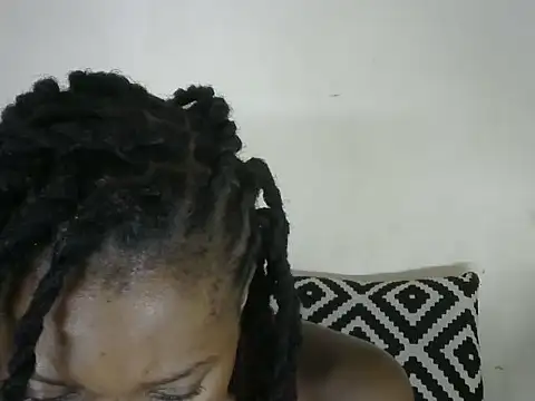 Pretty-emmie online show from February 25, 2025, 7:16 pm