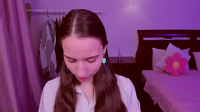 StaceySunny online show from February 13, 2026, 5:13 pm