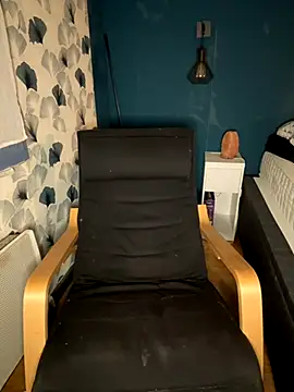 Nina blain online show from November 14, 2025, 11:36 am