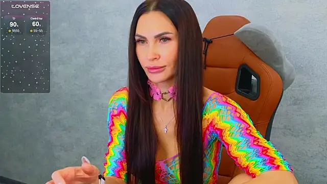 Snapshot of KimDavisBaby chatting on October 21, 2025, 4:23 am KimDavisBaby online show from October 21, 2025, 4:23 am