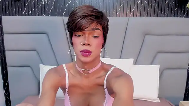 Snapshot of NaomiSteward chatting on November 12, 2025, 11:36 am NaomiSteward online show from November 12, 2025, 11:36 am