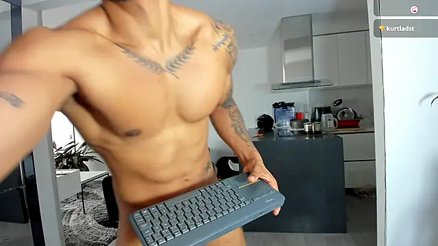 TROYWESLY- online show from November 9, 2025, 4:11 pm