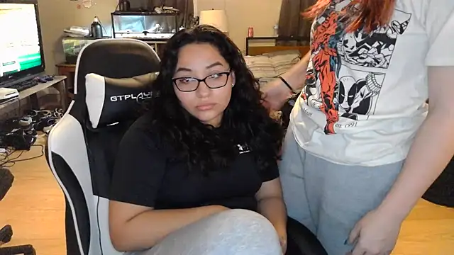 Elliewgfs online show from December 15, 2024, 1:13 am