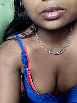 Snapshot of DARK_WINE_ chatting on June 24, 2026, 5:50 am DARK WINE online show from June 24, 2026, 5:50 am