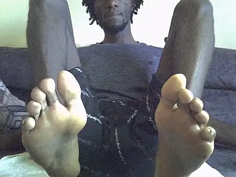 Snapshot of Delicious-D chatting on November 7, 2025, 6:29 am Delicious-D online show from November 7, 2025, 6:29 am