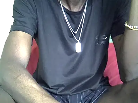 Snapshot of Delicious-D chatting on May 12, 2026, 5:04 am Delicious-D online show from May 12, 2026, 5:04 am