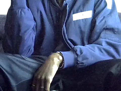 Snapshot of Delicious-D chatting on December 5, 2025, 8:35 am Delicious-D online show from December 5, 2025, 8:35 am