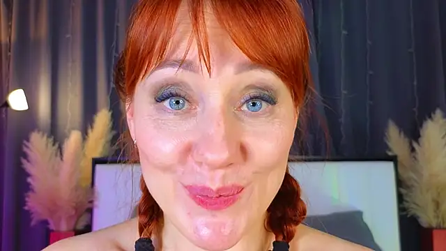 AlexaLenee online show from March 17, 2025, 11:31 am