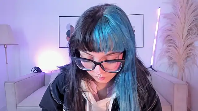 Snapshot of Sweet_Namii chatting on November 29, 2025, 7:47 pm Sweet Namii online show from November 29, 2025, 7:47 pm