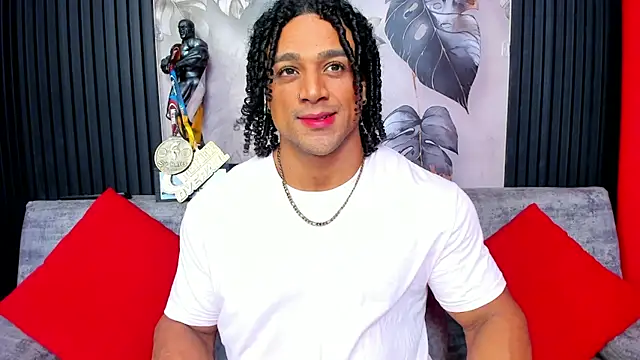 Snapshot of MikeEstevess chatting on October 10, 2025, 7:20 am MikeEstevess online show from October 10, 2025, 7:20 am