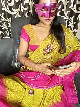Snapshot of REVA_DARLING chatting on July 28, 2026, 12:48 pm REVA DARLING online show from July 28, 2026, 12:48 pm