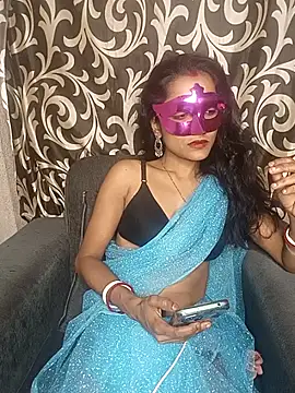 Snapshot of REVA_DARLING chatting on June 23, 2026, 11:08 am REVA DARLING online show from June 23, 2026, 11:08 am