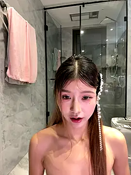 Snapshot of Momoever123456 chatting on October 14, 2025, 2:17 pm Momoever123456 online show from October 14, 2025, 2:17 pm