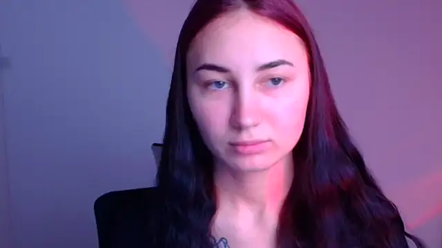 Jennifer Blum online show from February 12, 2025, 6:08 am