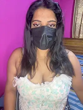 NOORA-GIRL online show from October 21, 2025, 4:34 am