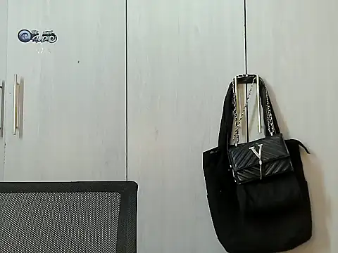 Destiny Desire online show from October 13, 2025, 6:53 pm