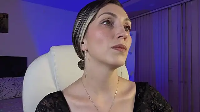 Snapshot of anny_sweet72 chatting on February 11, 2026, 11:54 am anny sweet72 online show from February 11, 2026, 11:54 am