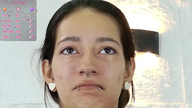 Snapshot of zorravioletta1 chatting on November 4, 2025, 12:31 pm zorravioletta1 online show from November 4, 2025, 12:31 pm