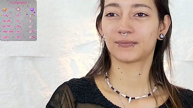 Snapshot of zorravioletta1 chatting on November 7, 2025, 12:31 pm zorravioletta1 online show from November 7, 2025, 12:31 pm