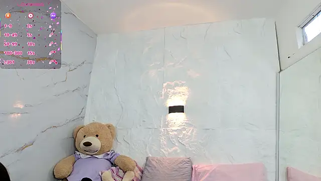 Snapshot of zorravioletta1 chatting on December 2, 2025, 12:18 pm zorravioletta1 online show from December 2, 2025, 12:18 pm