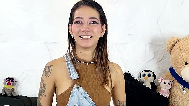 Snapshot of zorravioletta1 chatting on October 20, 2025, 1:11 pm zorravioletta1 online show from October 20, 2025, 1:11 pm