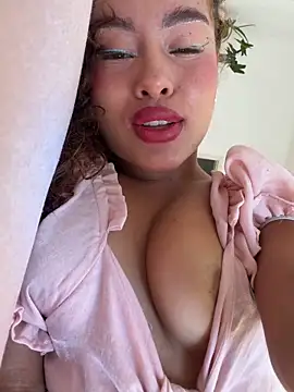 Snapshot of Marie_Rose chatting on March 28, 2026, 11:00 am Marie Rose online show from March 28, 2026, 11:00 am