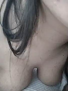 kBossgirls online show from June 9, 2026, 5:14 pm