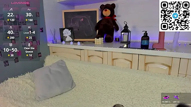 Snapshot of Kruela_Eva chatting on January 31, 2025, 12:17 am Kruela Eva online show from January 31, 2025, 12:17 am