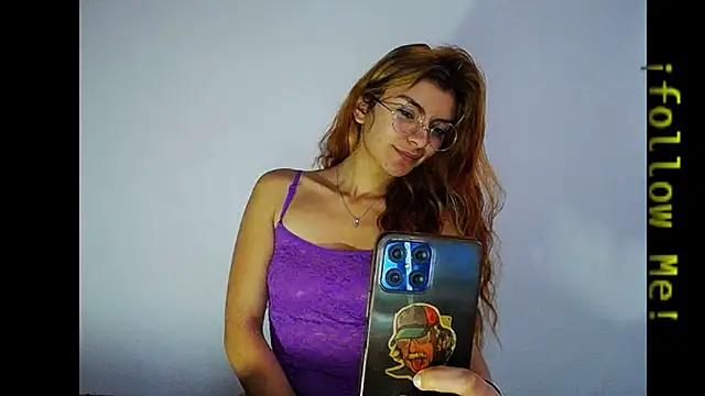 Snapshot of Nefera_16 chatting on March 6, 2025, 7:32 pm Nefera 16 online show from March 6, 2025, 7:32 pm