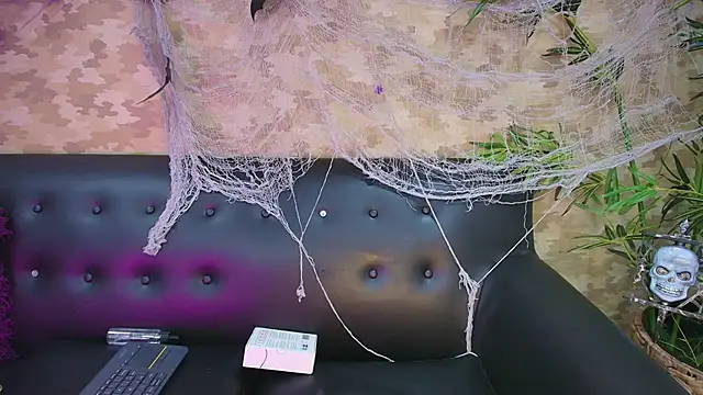 cherry chel online show from October 20, 2025, 8:09 pm