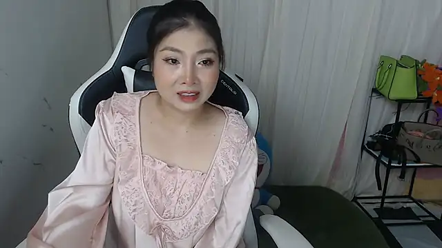 MiMi 0293 online show from November 4, 2025, 6:06 am