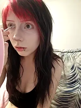 Snapshot of _Alice_0-0 chatting on June 17, 2026, 2:49 pm Alice 0-0 online show from June 17, 2026, 2:49 pm