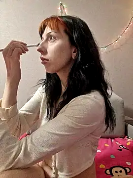 Snapshot of _Alice_0-0 chatting on October 21, 2025, 12:04 pm Alice 0-0 online show from October 21, 2025, 12:04 pm