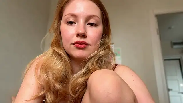 HoneyAudrey online show from May 5, 2026, 2:47 am