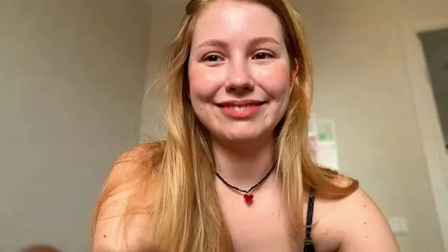 HoneyAudrey online show from May 22, 2026, 2:31 am