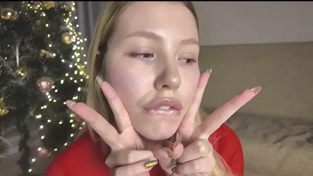 Snapshot of HoneyAudrey chatting on December 21, 2025, 12:57 am HoneyAudrey online show from December 21, 2025, 12:57 am