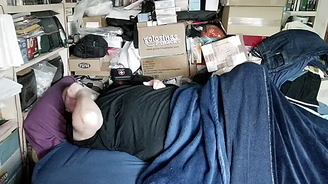 Snapshot of hadeszeuss2 chatting on March 10, 2026, 3:27 pm hadeszeuss2 online show from March 10, 2026, 3:27 pm