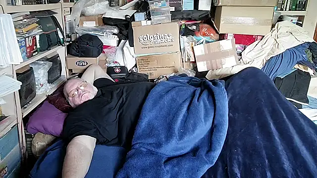 Snapshot of hadeszeuss2 chatting on March 12, 2026, 2:54 pm hadeszeuss2 online show from March 12, 2026, 2:54 pm