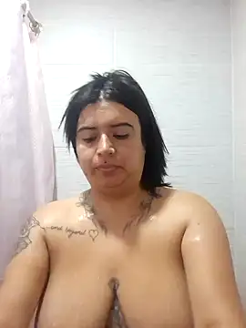 Snapshot of Devilsweet17 chatting on January 30, 2025, 6:21 pm Devilsweet17 online show from January 30, 2025, 6:21 pm