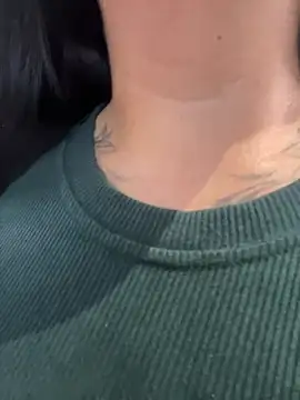 Snapshot of Devilsweet17 chatting on March 2, 2025, 7:41 pm Devilsweet17 online show from March 2, 2025, 7:41 pm