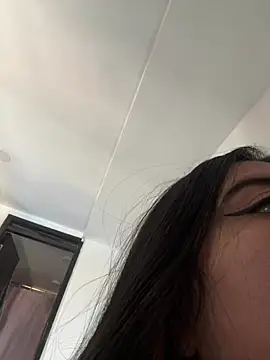 Snapshot of Devilsweet17 chatting on February 16, 2025, 5:59 pm Devilsweet17 online show from February 16, 2025, 5:59 pm