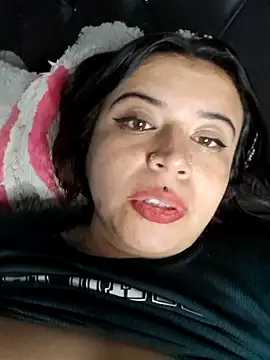 Snapshot of Devilsweet17 chatting on January 12, 2025, 4:31 am Devilsweet17 online show from January 12, 2025, 4:31 am