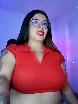 Snapshot of Devilsweet17 chatting on January 16, 2025, 10:34 pm Devilsweet17 online show from January 16, 2025, 10:34 pm