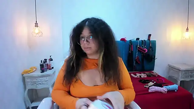 selenablairx online show from April 30, 2026, 3:35 am