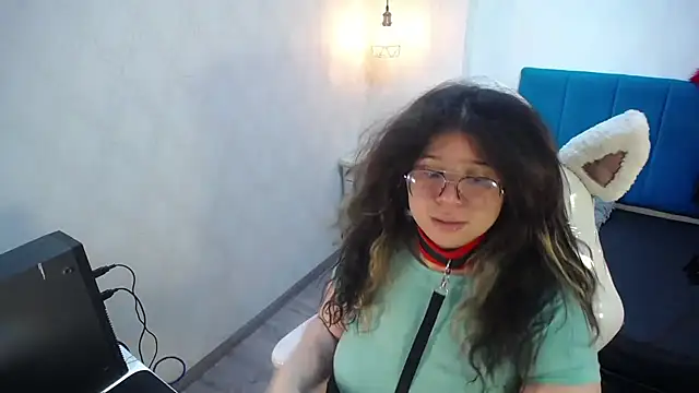 selenablairx online show from April 22, 2026, 4:52 am